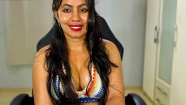 FannyXhot Chat XXX in diretta