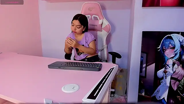 CharlotteMuller's Live XXX Chat