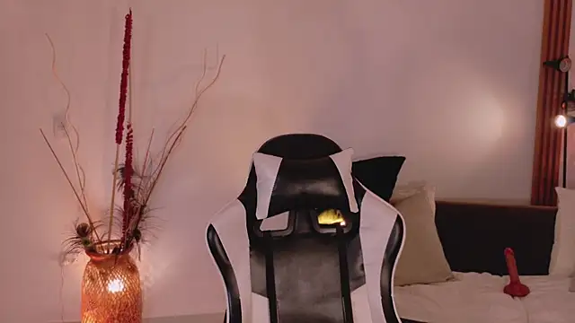 دردشة ChloeMoreti الجنسية ال مباشرة