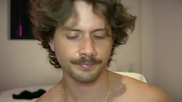 mcklister_kinky_feets: вебкам-шоу