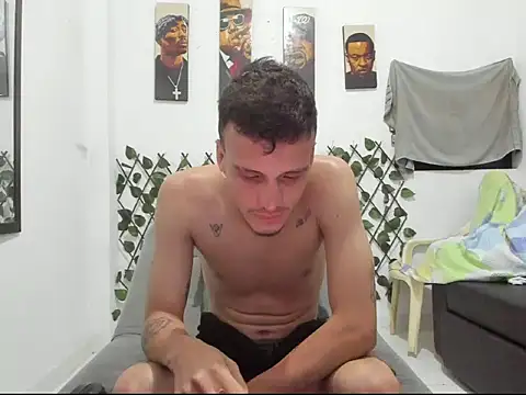 Latins_Boss 现场XXX聊天