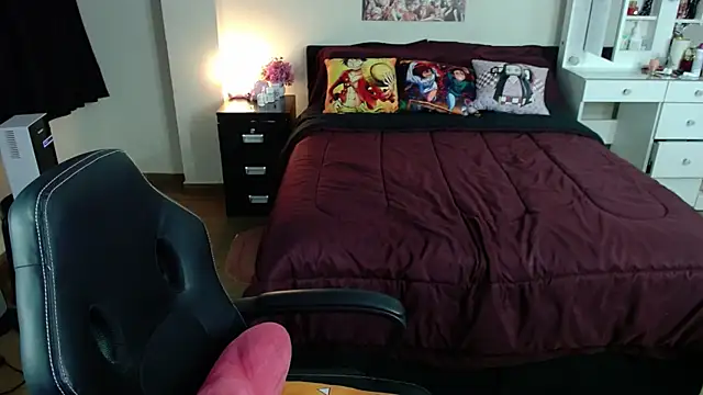 kittykat18xのライブXXXチャット