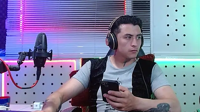 Chat +18 de Godofcumxxx ao vivo