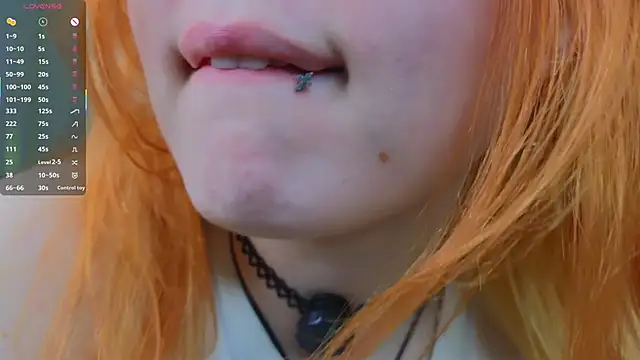 Boobinary élő XXX-chatje