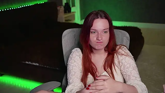 دردشة LisaElfy الجنسية المباشرة