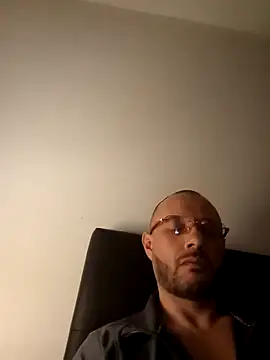 Guitccch live XXX chat