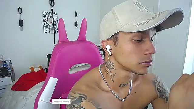 Show modela Leonard_Price na web-kameri