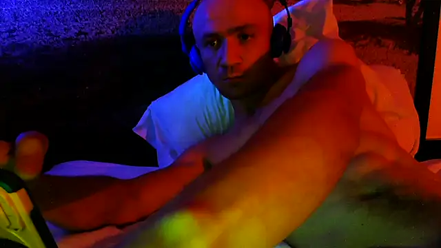 cloudyplay661 现场XXX聊天