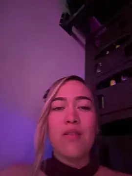 Danielavegaxのウェブカメラショー