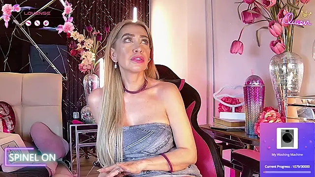 Chat +18 de EvelinaGrey ao vivo