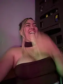 Chat XXX ao vivo de Danielavegax