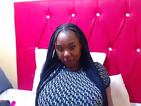 HotAFRICANBEAUTY Chat XXX in diretta