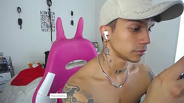 Leonard_Priceのウェブカメラショー