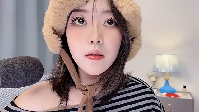 smalldaisy 现场XXX聊天