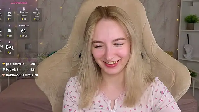 Shy_Polly live XXX chat