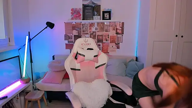 Chat XXX en directo de Mia_Madden