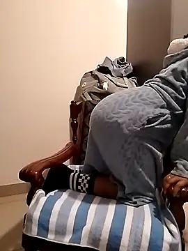 InnocentSlutXx Webcam-Show