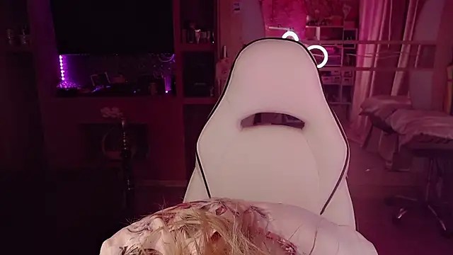 AnnieGOld_: онлайн-секс-чат