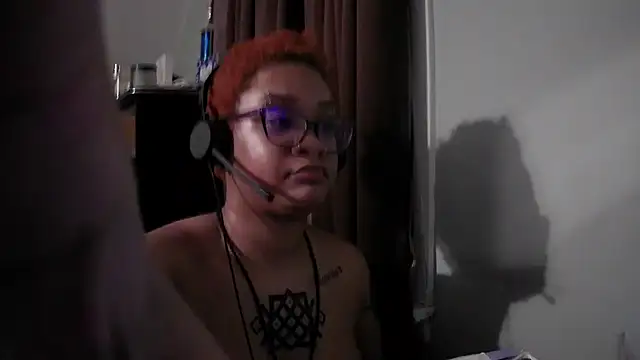 nickytheehawtien Live XXX chat