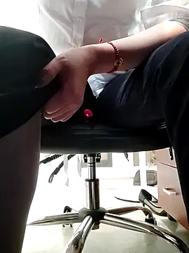 WHUANUOZANYTO 网络视讯表演