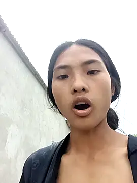 Pokazy przed kamerką – Hoa-tuylip