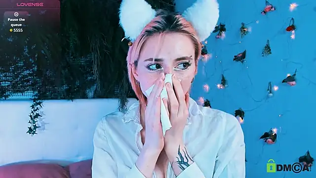 Kira__Cutie élő XXX-chatje