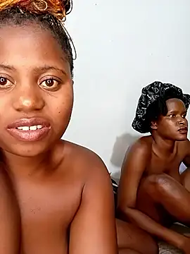 Scarlettxx_22: διαδικτυακό σόου στην κάμερα