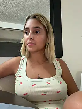 LoisCのライブXXXチャット