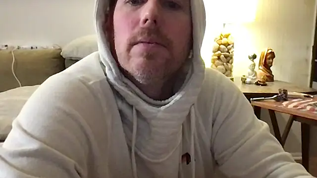 9VOLTT: вебкам-шоу