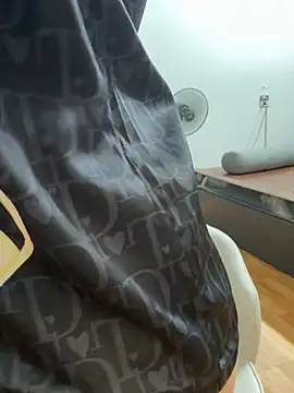 Chatroom XXX en direct de Married_chinese