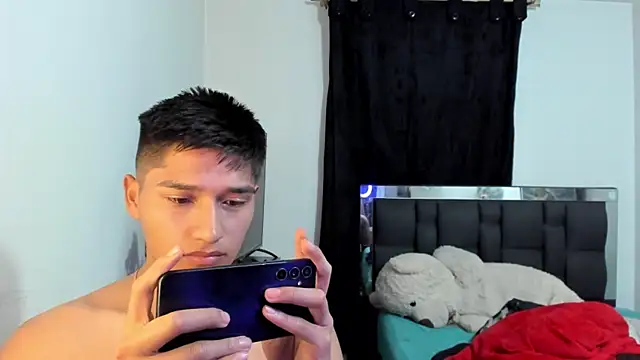 mateo-Espositoのウェブカメラショー