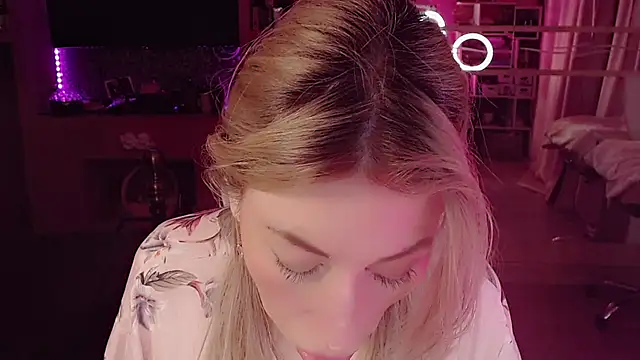 AnnieGOld_ live XXX chat