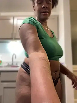 ItsForeignbabe Live XXX Chat