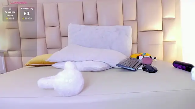 valentina_angel_1's Webcam Show