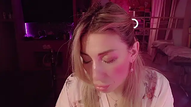 دردشة AnnieGOld_ الجنسية المباشرة