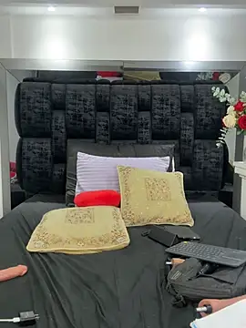 Chatroom XXX en direct de Arianna_Jones1