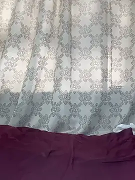 NaughtyShawdy webcam show