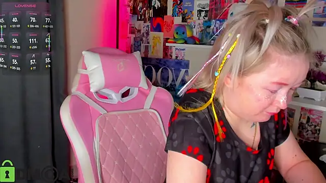 Chat +18 de Sara_Robinson ao vivo