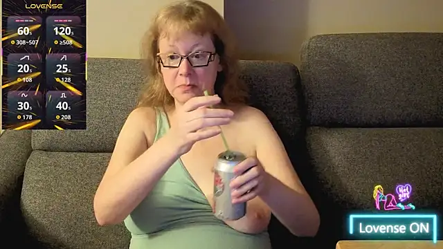 Chat +18 de TittyLandQuebec ao vivo