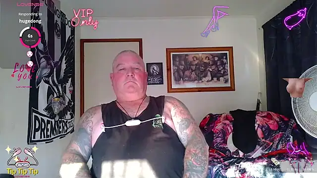 KINKYBLUEYES69のウェブカメラショー