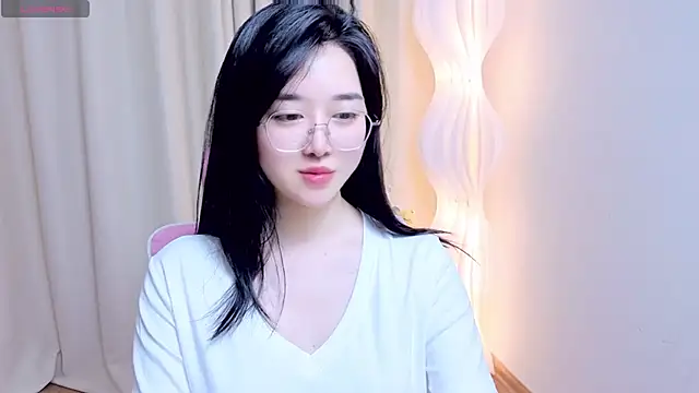 Chat XXX en directo de Miu-999