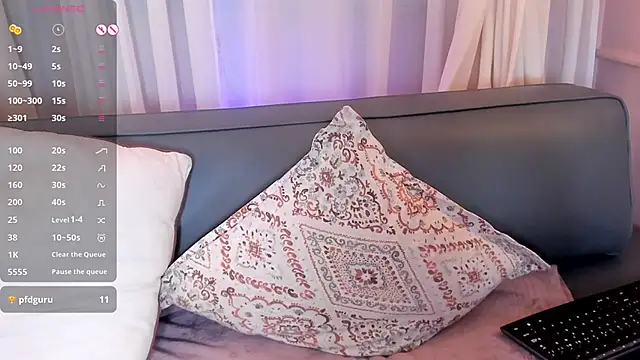 แชท XXX สดของ alison_ferrera_