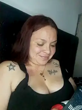 Lina19_93's Live XXX Chat