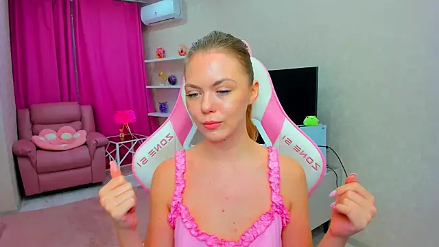 Chat XXX ao vivo de Strawberrye