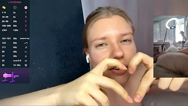 MaryjaneSpider's Live XXX Chat