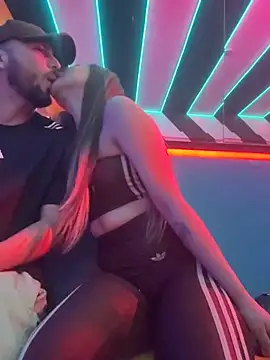 lindaandtony Webcamshow