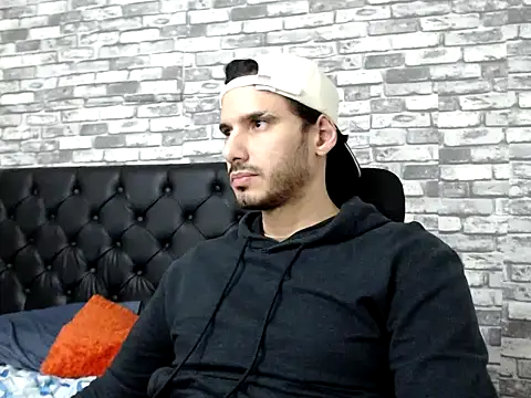 MrTyler667 Webcamshow