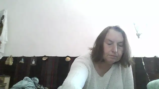 AnnaLive570's Webcam Show