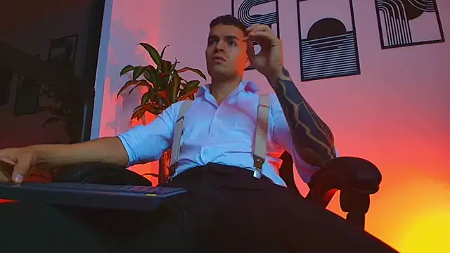 ALPHA_DOMINUS_ élő XXX-chatje