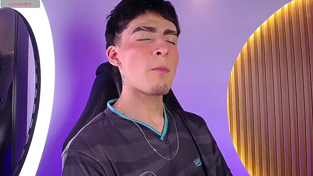 MateoMitchell – Kamerová šou